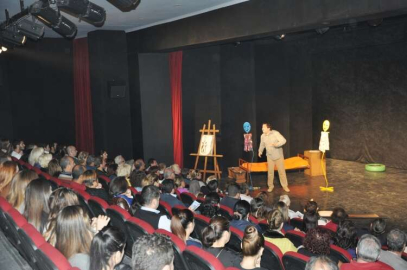 “Aşkın Vatanı Yoktur” Kuşadası’ndaydı