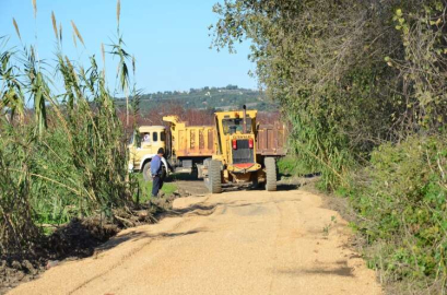 Davutlar’da yol seferberliği