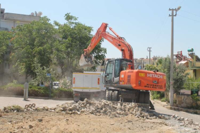 Fen İşleri Müdürlüğü Kuşadası'nda atağa geçti 