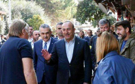 Çavuşoğlu Kuşadası'nda